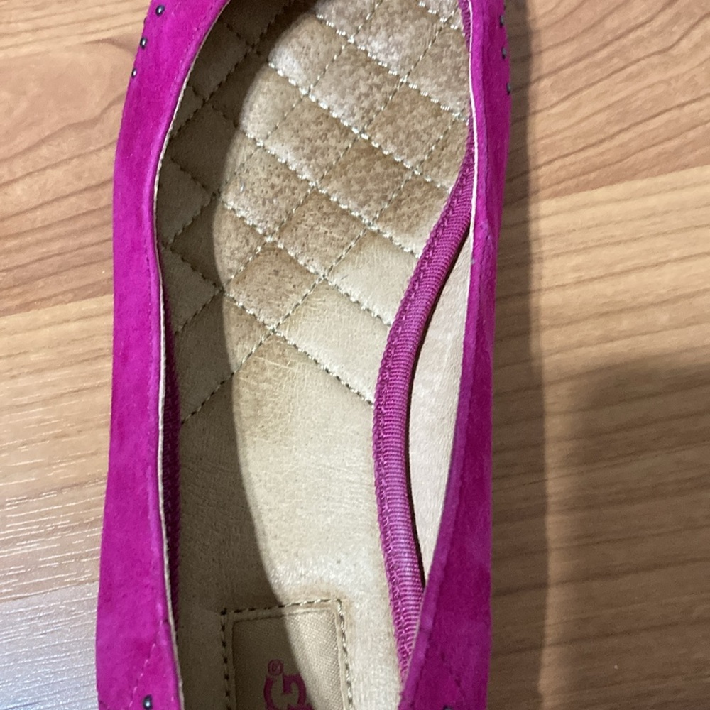UGG Studded Raspberry Suede Flats - Picture 3 of 7